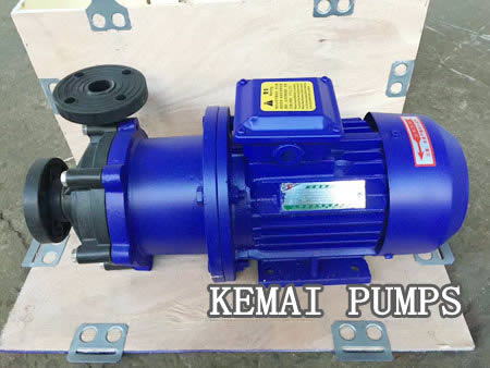 Plastic magnetic pump